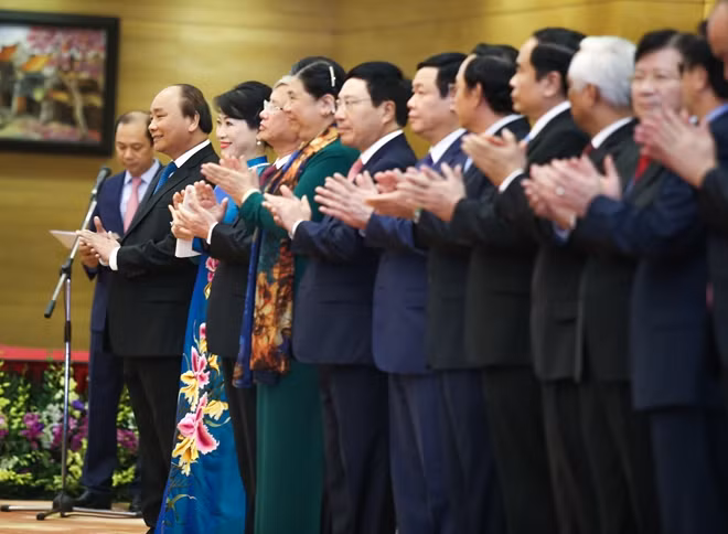 Thủ tướng Nguyễn Xuân Phúc và Phu nhân cùng các đồng chí lãnh đạo Đảng, Nhà nước và các Bộ, ban, ngành Trung ương và Hà Nội.