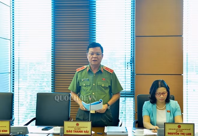 Đại biểu Đào Thanh Hải phát biểu chiều 29-10. Ảnh: Quochoi.vn