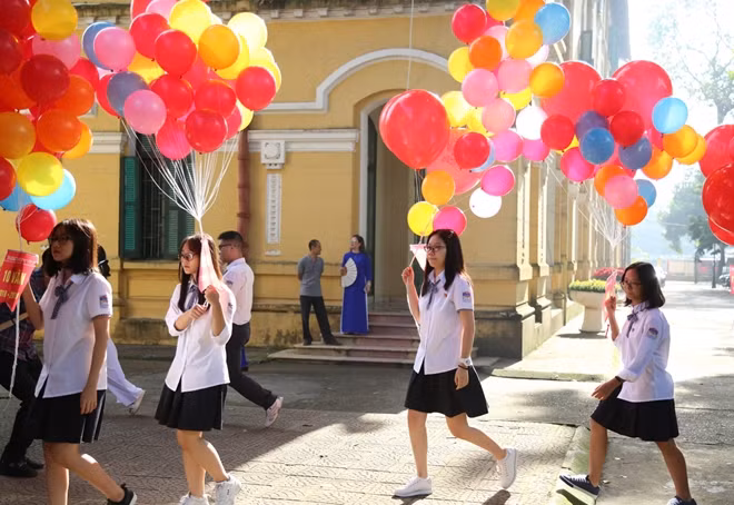 Năm học 2018-2019, Bộ Giáo dục và Đào tạo xác định có 9 nhiệm vụ, 5 giải pháp cần thực hiện, trong đó có quy hoạch mạng lưới cơ sở giáo dục từ mầm non đại học; phát triển đội ngũ giáo viên; kiên cố hóa trường lớp và đẩy mạnh tự chủ đại học...