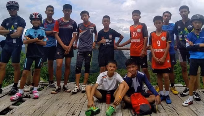 Toàn bộ đội bóng nhí Thái Lan đã được cứu. Ảnh: Guardian