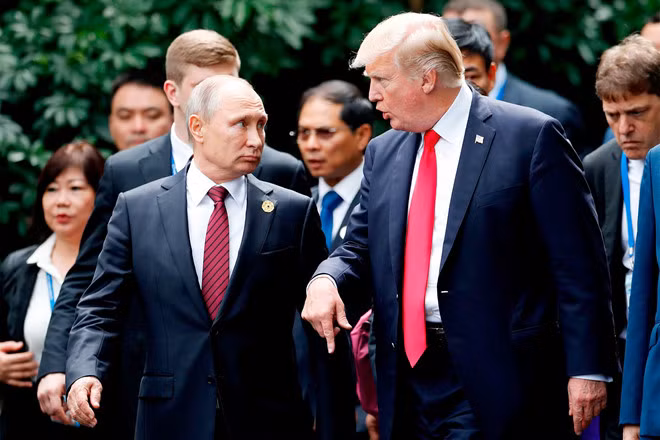Hai nhà lãnh đạo Nga - Mỹ tại APEC Đà Nẵng 2017. Ảnh: Getty Hai nhà lãnh đạo Nga - Mỹ tại APEC Đà Nẵng 2017. Ảnh: Getty