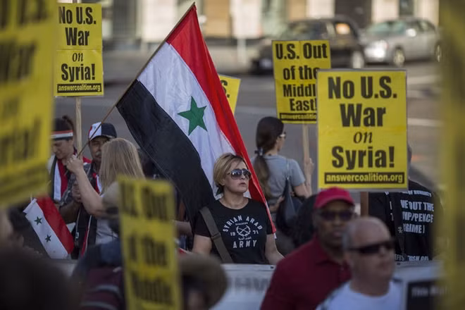 Theo UNAC, cuộc tấn công mà Mỹ vừa tiến hành ở Syria "đang đe dọa tất cả chúng ta. Đã đến lúc chúng ta phải lên tiếng phản đối mạnh mẽ việc Mỹ ném bom Syria và các cuộc chiến không hồi kết của Mỹ".