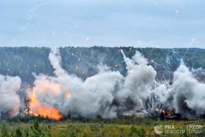 Cuộc tập trận quy mô lớn nhất trong nhiều năm qua của Nga và Belarus vẫn khiến các nước NATO vô cùng lo lắng. Các nước NATO cho rằng Nga sẽ điều đến Zapad-2017 khoảng 100.000 quân chứ không phải gần 13.000 như công bố.