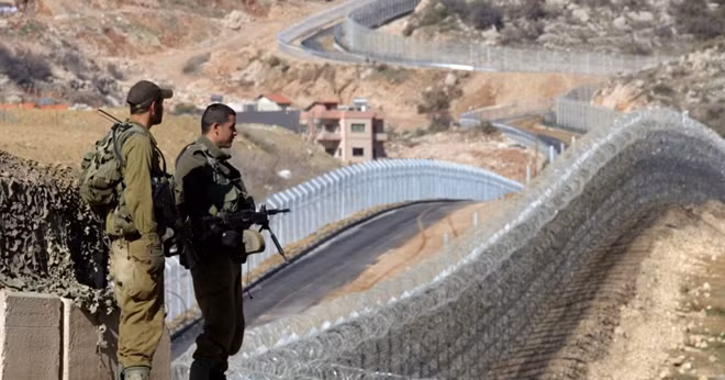 Binh sĩ Israel tại khu vực biên giới Syria - Israel. Ảnh: Haaretz