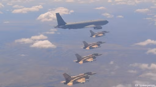 Tiêm kích Israel thoát tên lửa Syria nhờ máy bay chở khách ảnh 2