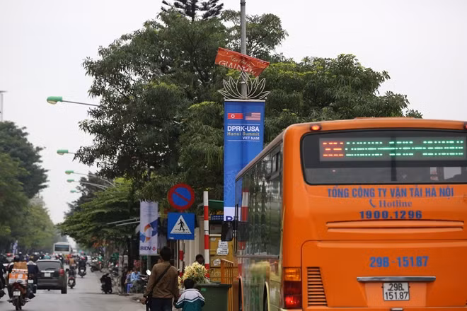 Hà Nội là thành phố duy nhất trong số hàng ngàn đô thị lớn nhỏ ở châu Á - Thái Bình Dương vinh dự đón nhận danh hiệu "thành phố vì hòa bình", do UNESCO trao ngày 16-7-1999. Đúng 20 năm sau ngày nhận danh hiệu này, Hà Nội trở thành nơi lãnh đạo hai nước Mỹ và Triều Tiên gặp mặt lần hai để tiếp tục kiến tạo hoà bình thực sự trên bán đảo Triều Tiên, cũng như cho thế giới.
