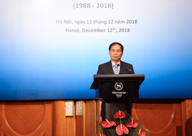 Thứ trưởng Ngoại giao Bùi Thanh Sơn phát biểu tại buổi lễ.