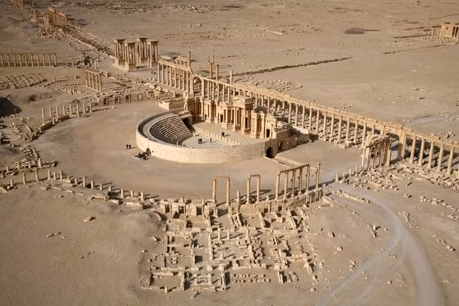 Một góc Thành cổ Palmyra nổi tiếng ở Syria trước khi bị IS phá huỷ để đào bới cổ vật. Ảnh: Guardian