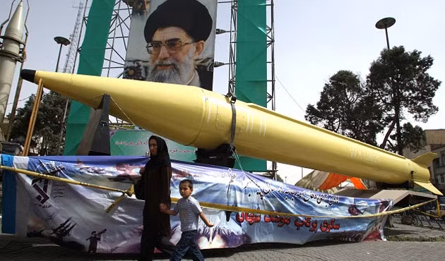 Một quả tên lửa đạn đạo của Iran. Ảnh: Reuters