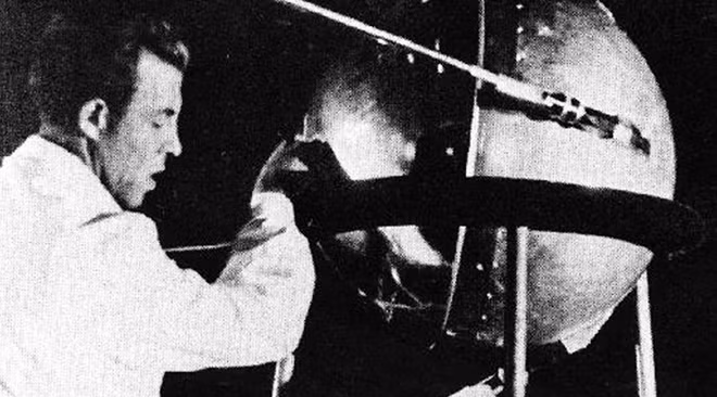 Nguyên mẫu đầu tiên của vệ tinh Sputnik 1. Ảnh: RT