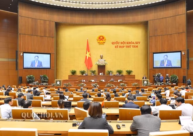Toàn cảnh phiên làm việc sáng 13-10.