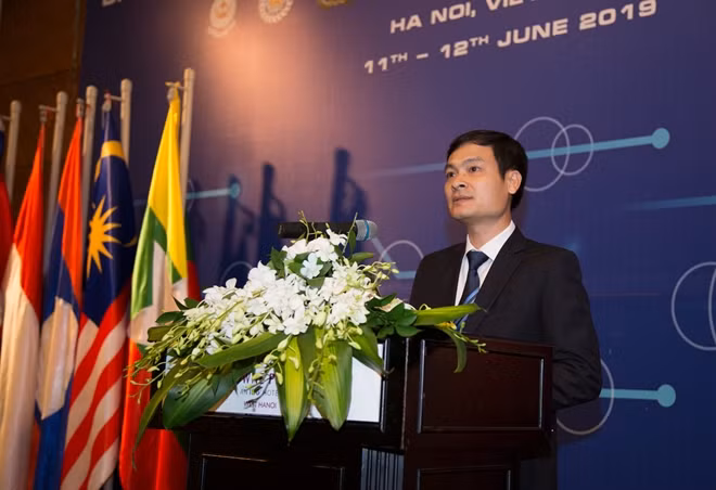 Đại tá Lê Đức Tuyến, Phó Chánh Văn phòng Cơ quan Cảnh sát điều tra, Bộ Công an phát biểu khai mạc hội nghị.