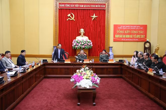 Thứ trưởng Bộ Ngoại giao Bùi Thanh Sơn phát biểu tại Lễ tổng kết.
