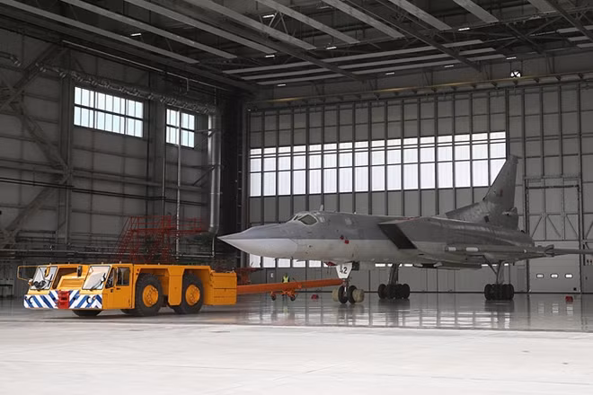 Tập đoàn Tupolev dự kiến xuất xưởng ít nhất 30 chiếc Tu-22M3M. Nguồn tin giấu tên trong ngành công nghiệp quốc phòng Nga khẳng định Tu-22M3M đã được bổ sung nhiều tính năng quan trọng, trong đó có việc được tinh chỉnh để mang tên lửa diệt hạm siêu vượt âm Kh-47M2 "Kinzhal".
