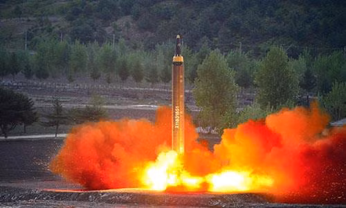 Tên lửa của CHDCND Triều Tiên trong một vụ bắn thử. Ảnh: KCNA
