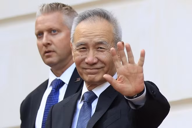 Phó Thủ tướng Trung Quốc Lưu Hạc. Ảnh: Reuters