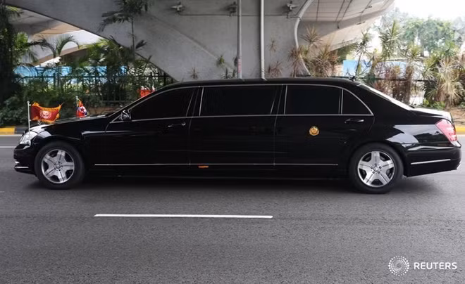 Chiếc S600 được cho là chở nhà lãnh đaọ Kim Jong-un ở Singapore. Ảnh: Reuters