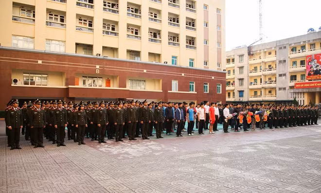 Tuần lễ thể thao diễn ra từ ngày 5-12 đến hết ngày 12-12 với 5 nội dung thi, bao gồm: bắn súng, võ thuật, cầu lông, bóng chuyền và quần vợt.