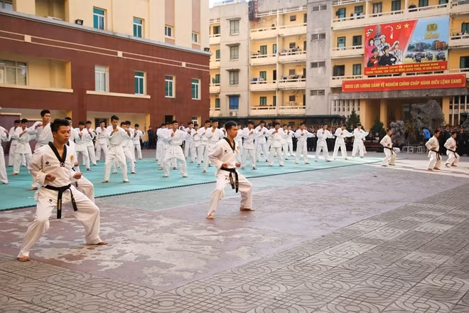 Tuần lễ thể thao đồng thời là dịp đánh giá nghiêm túc kết quả của công tác huấn luyện, rèn luyện thể lực trong những năm qua, từ đó làm cơ sở cho phương pháp rèn luyện, huấn luyện trong thời gian tới.