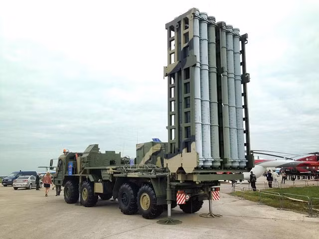 Xe phóng tên lửa của hệ thống S-350. Ảnh: ITN