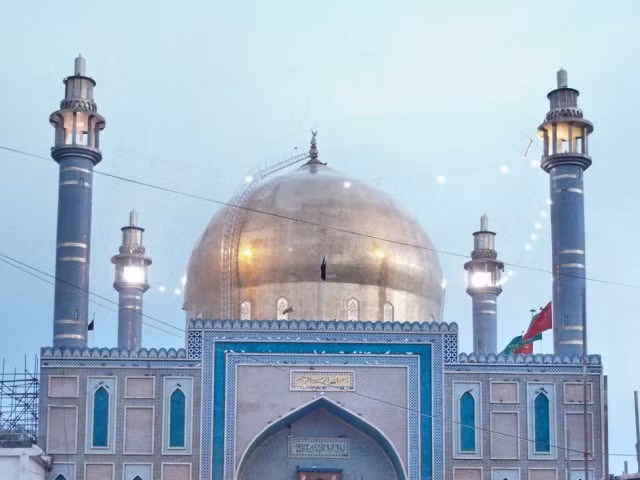Đền Lal Shahbaz Qalandar, nơi diễn ra vụ đánh bom đẫm máu. Ảnh: TIT