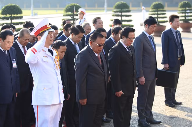 Đồng chí Bounnhang Vorachith từng khẳng định, quan hệ đặc biệt Việt Nam - Lào, Lào - Việt Nam do Chủ tịch Hồ Chí Minh, Chủ tịch Kaysone Phomvihane, Chủ tịch Souphanouvong và các thế hệ lãnh đạo hai Đảng, hai Nhà nước xây dựng nền móng và dày công vun đắp.