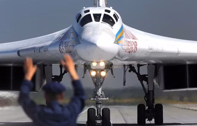 Oanh tạc cơ Tu-160 của Nga. Ảnh: Sputnik
