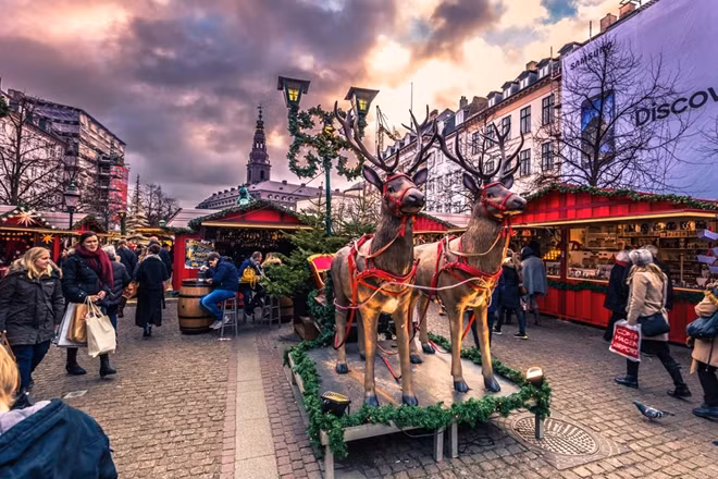 Một góc phố nhỏ ở Copenhagen, Đan Mạch, được mệnh danh là một trong những nơi có khung cảnh Giáng Sinh đẹp nhất thế giới.