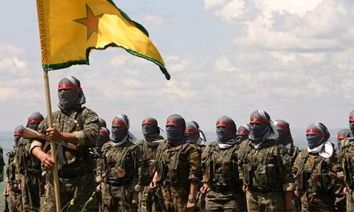 Các tay súng dân quân người Kurd ở Syria. Ảnh: ITN Các tay súng dân quân người Kurd ở Syria. Ảnh: ITN