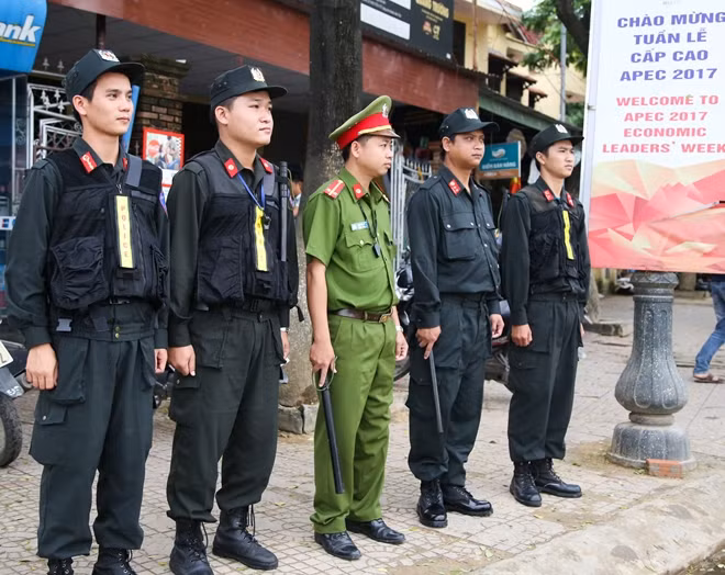 Lực lượng CAND ứng trực, đảm bảo an ninh, an toàn tại những vị trí trọng yếu trong Tuần lễ Cấp cao APEC.
