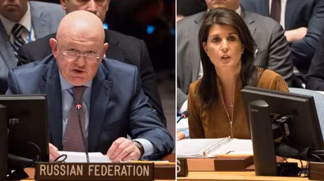 Đại sứ Nga Vassily Nebenzia và Đại sứ Mỹ Nikki Haley tại Liên Hợp Quốc. Ảnh: ITN