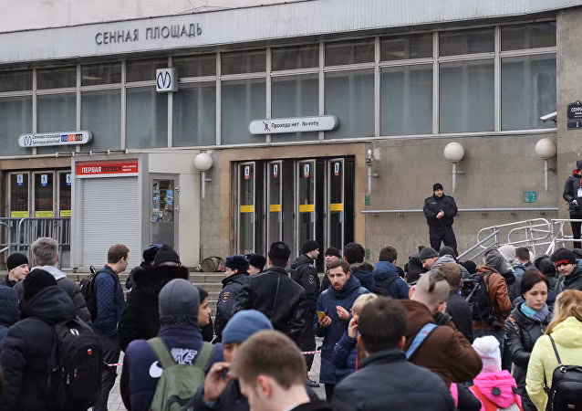 Nhà ga Sennaya Square là một trong những nhà ga đông đúc nhất thành phố Saint Petersburg. Ảnh: SPutnik Nhà ga Sennaya Square là một trong những nhà ga đông đúc nhất thành phố Saint Petersburg. Ảnh: SPutnik