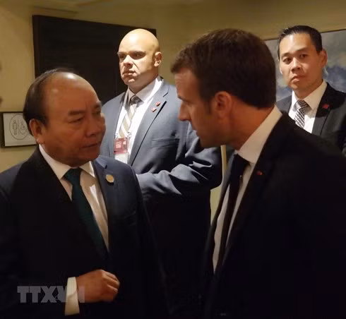 Thủ tướng Nguyễn Xuân Phúc gặp Tổng thống Pháp Emmanuel Macron. Ảnh: TTXVN Thủ tướng Nguyễn Xuân Phúc gặp Tổng thống Pháp Emmanuel Macron. Ảnh: TTXVN