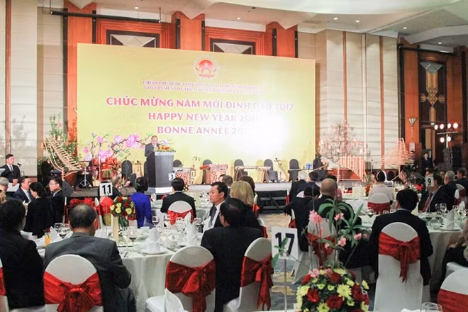 Buổi lễ có sự tham gia của đông đảo các vị Đại sứ và đại diện các tổ chức Quốc tế.