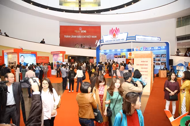 Các gian trưng bày tại Hội báo Toàn quốc 2018.
