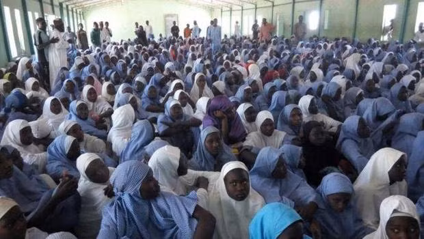 Boko Haram tấn công trường học, bắt cóc hàng trăm nữ sinh. Ảnh: CBSNews
