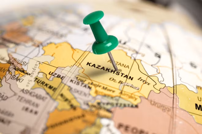 Kazakhstan đối mặt một số nguy cơ an ninh vì tình hình khu vực biến động.