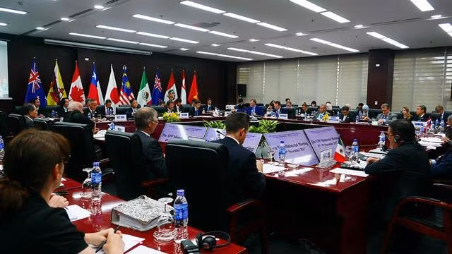 Tại phiên đàm phán về tương lai TPP. Tại phiên đàm phán về tương lai TPP.