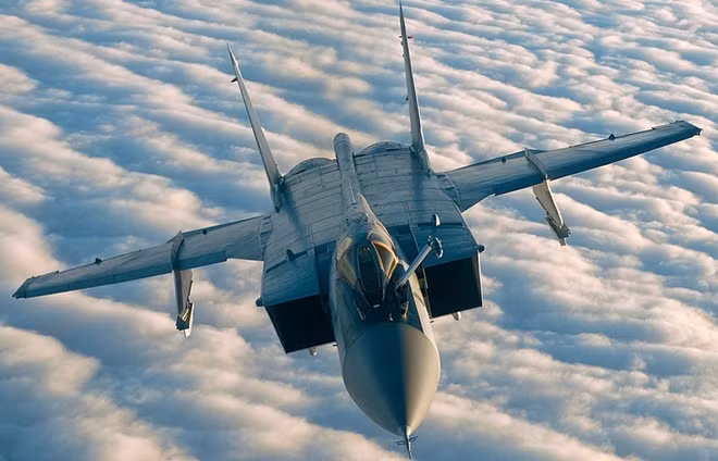Máy bay chiến đấu MiG-31BM của Không quân Vũ trụ Nga. Ảnh: Thông tấn TASS Máy bay chiến đấu MiG-31BM của Không quân Vũ trụ Nga. Ảnh: Thông tấn TASS