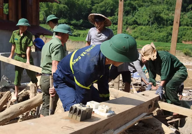 Cùng chung tay với chính quyền địa phương, Cục Truyền thông CAND, Báo CAND và Truyền hình CAND vẫn tiếp tục vận động các nhà hảo tâm ủng hộ người dân bị thiệt hại nặng nề do mưa lũ ở Thanh Hoá.