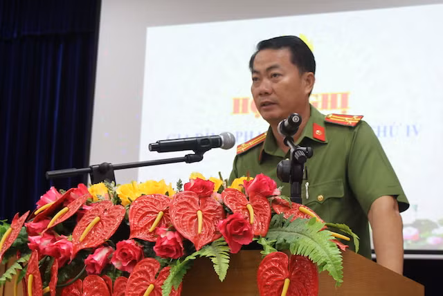 Thượng tá Võ Nhựt Hải, Giám thị Trại giam Mỹ Phước phát biểu tại hội nghị. Thượng tá Võ Nhựt Hải, Giám thị Trại giam Mỹ Phước phát biểu tại hội nghị.