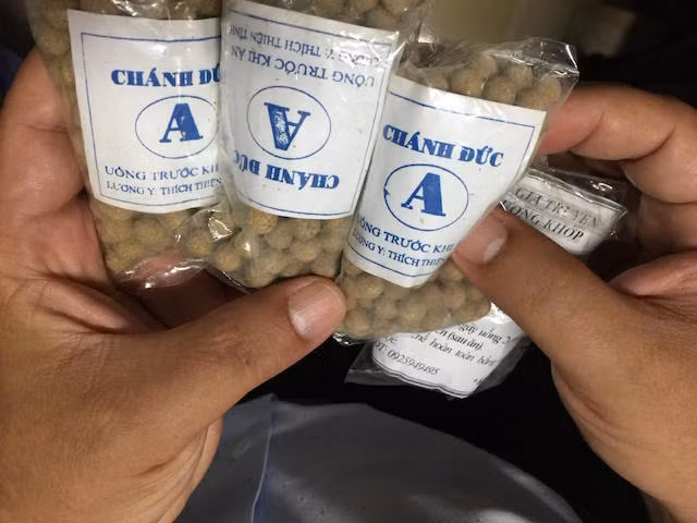 Thuốc đông dược không rõ nguồn gốc bị tịch thu.