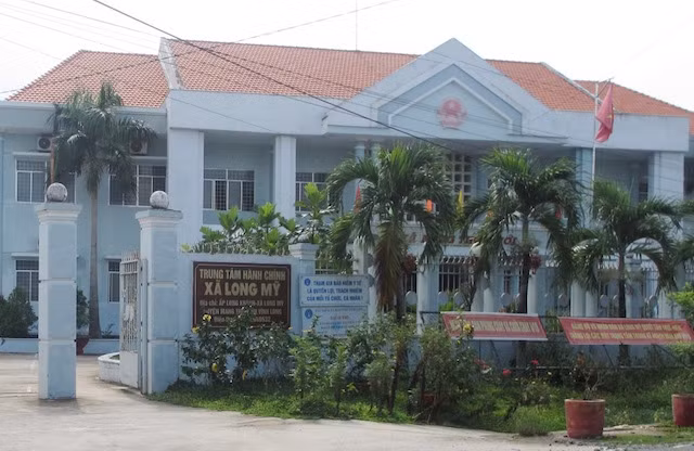 Trung tâm hành chính xã Long Mỹ.