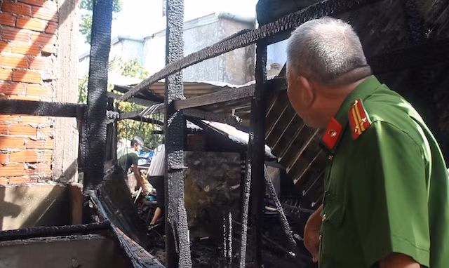 Cơ quan chức năng đang điều tra, làm rõ nguyên nhân gây cháy.