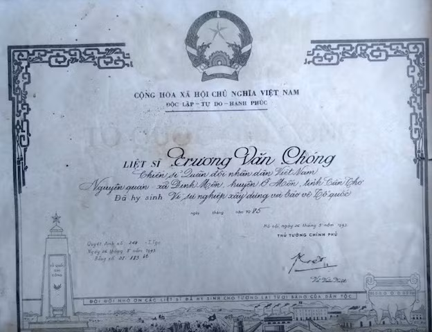 Năm 1985, ông Chóng được cho đã hy sinh và được công nhận là liệt sĩ vào năm 1993.