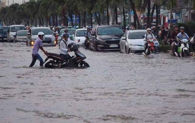 Nội ô Cần Thơ ngập nặng, sau các đợt triều cường và mưa lớn.