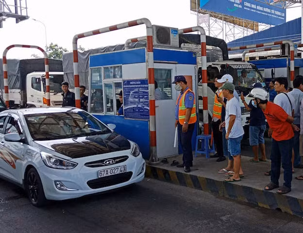 Trạm T2 liên tục phải xả trạm vì tài xế phản ứng.