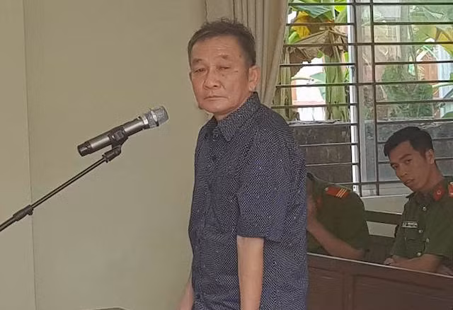 Bị cáo tại phiên tòa sáng nay.