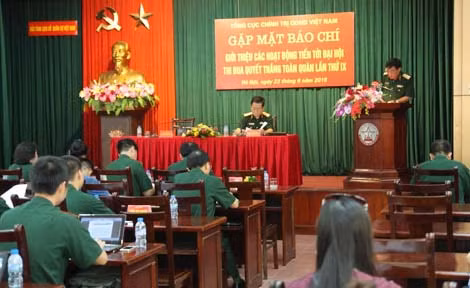 Toàn cảnh buổi họp báo. Ảnh Việt Hưng.