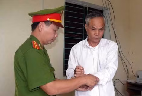 Đối tượng Nguyễn Hữu Nha khi bị bắt giam.